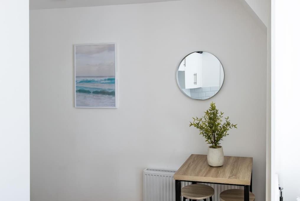 312, The Kove, West Hill Road * Борнмут